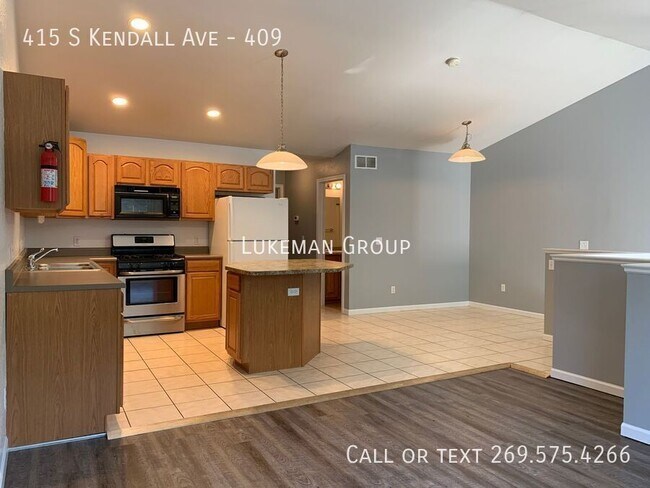 Foto del edificio - 415 S Kendall Ave