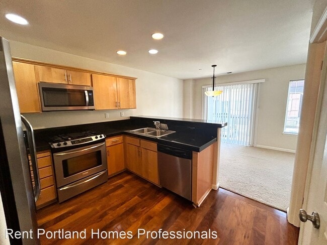 Building Photo - 3 br, 2.5 bath House - 2858 SW Tranquility...