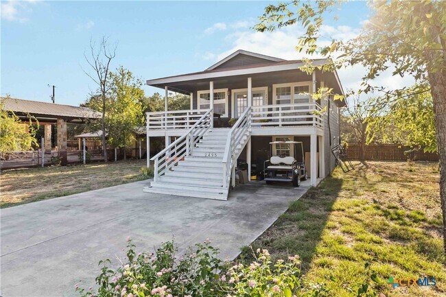 Foto del edificio - 2495 Lakeshore Dr