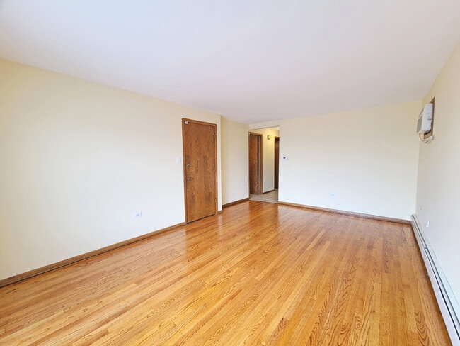 Building Photo - 5972 S Archer Ave