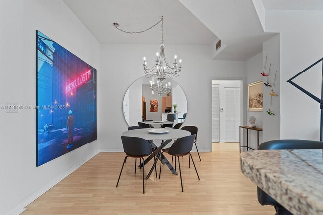 Foto del edificio - 2775 NE 187th St