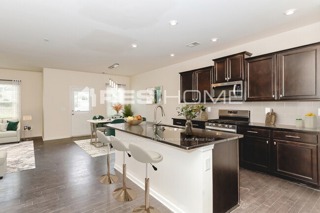 Building Photo - 236 Paulownia Cir