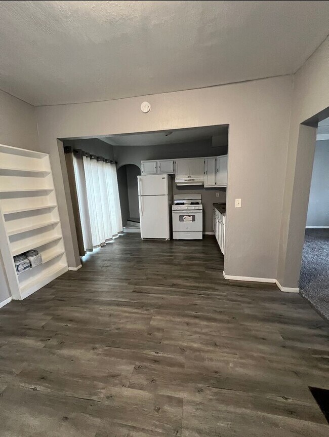 Foto del edificio - 712 E 15th St