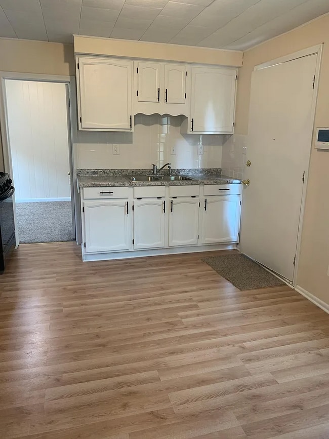 Foto del edificio - 723 Conway St