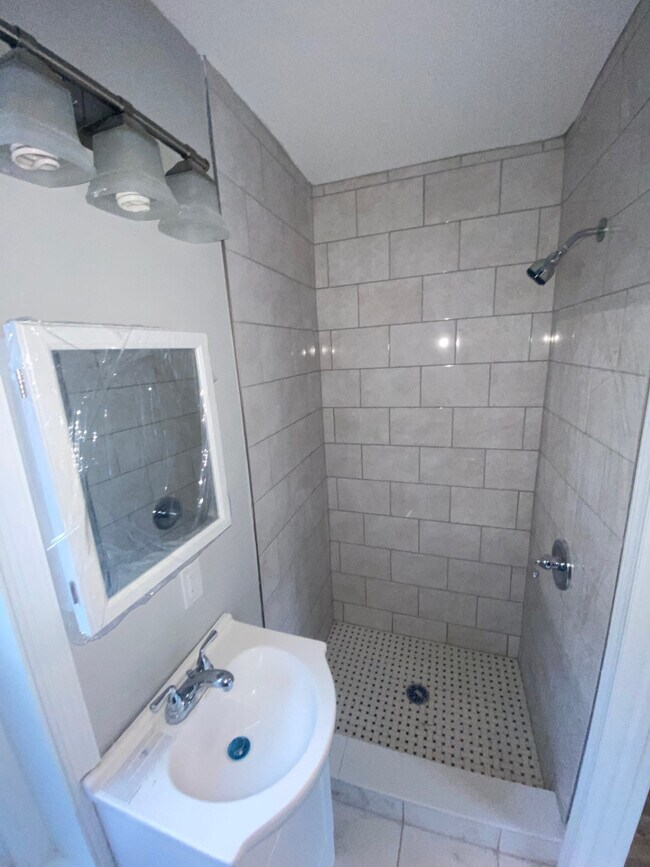 Foto del edificio - 6804 Quincy st