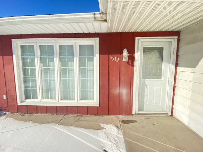 Foto del edificio - 5512 Washington St