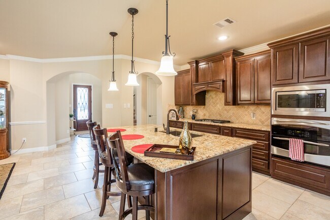 Foto del edificio - 7339 Chatham Green Dr