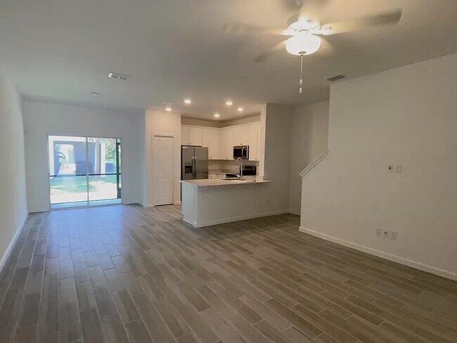 Foto del edificio - 12586 NW 7th Pl