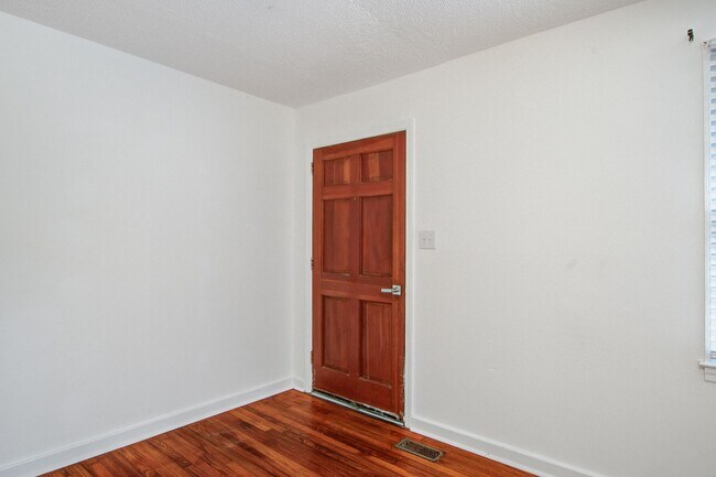 Foto del edificio - Welcome To West Circle Dr