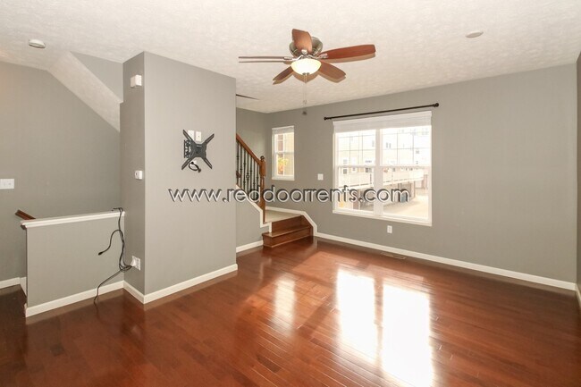 Foto del edificio - Coming Soon! Desirable Downtown Carmel
