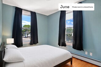 Building Photo - Room in Shared 4 bed/2 bath home in Central Square (Cambridge)