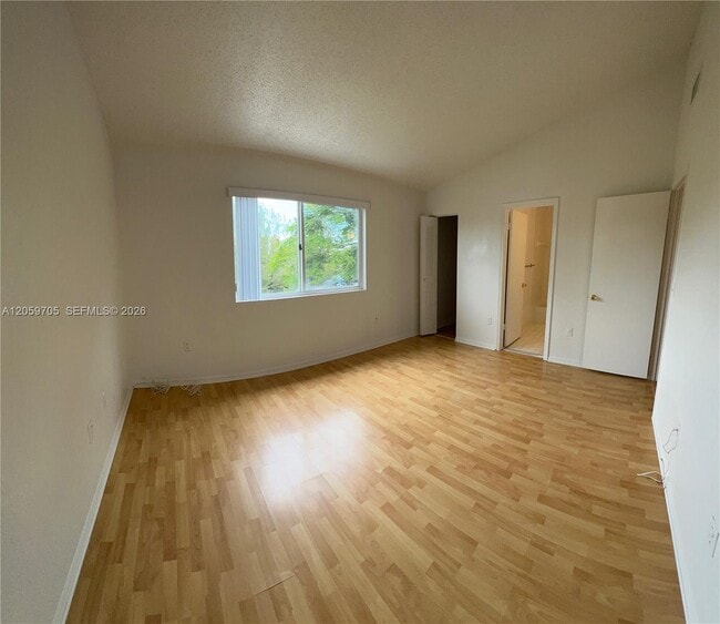 Foto del edificio - 6225 SW Kendale Lakes Cir