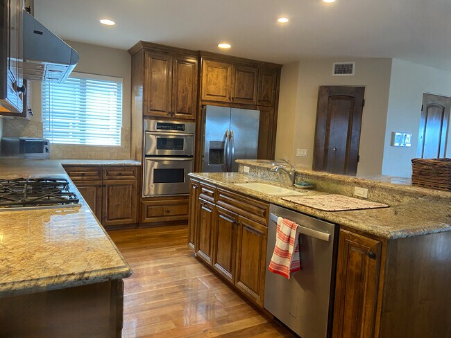 Kitchen - 654 9th St