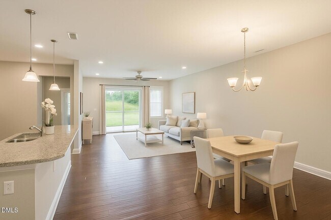 Foto del edificio - 1662 Cary Reserve Dr