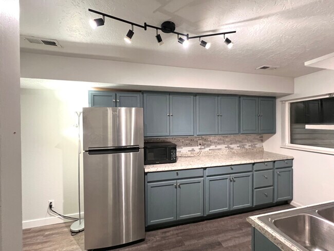 Foto del edificio - 6291 Liza Ln