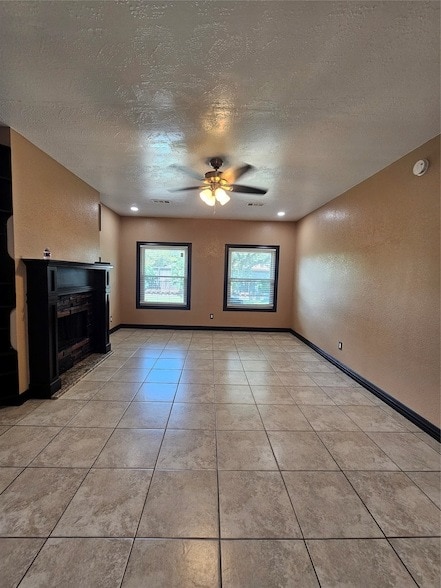 Building Photo - 13922 Somersworth Dr