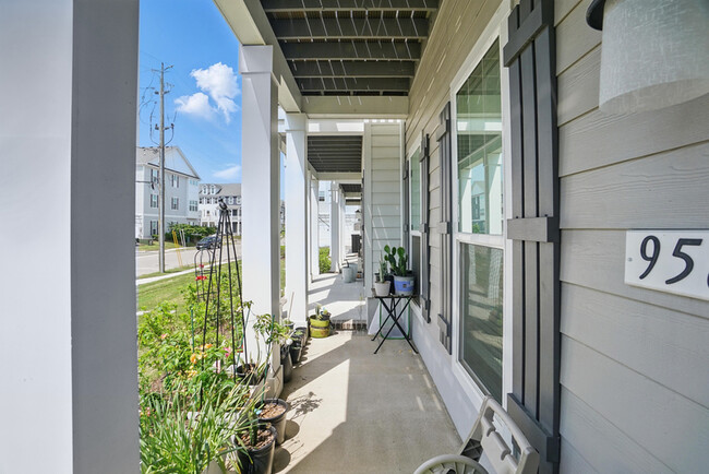 Foto del edificio - 9568 21st Bay St