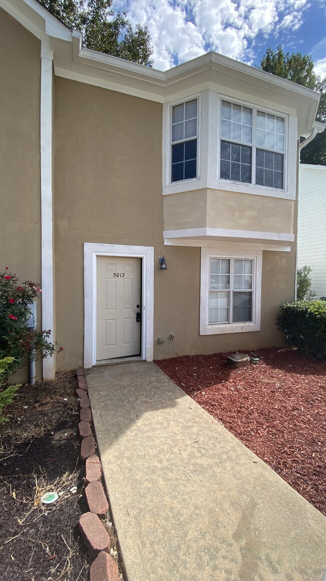 Building Photo - 5013 Chupp Way Ln