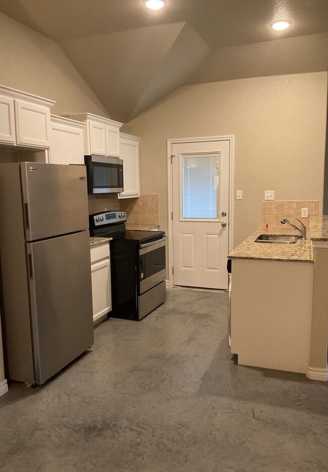 Foto del edificio - COMING SOON!