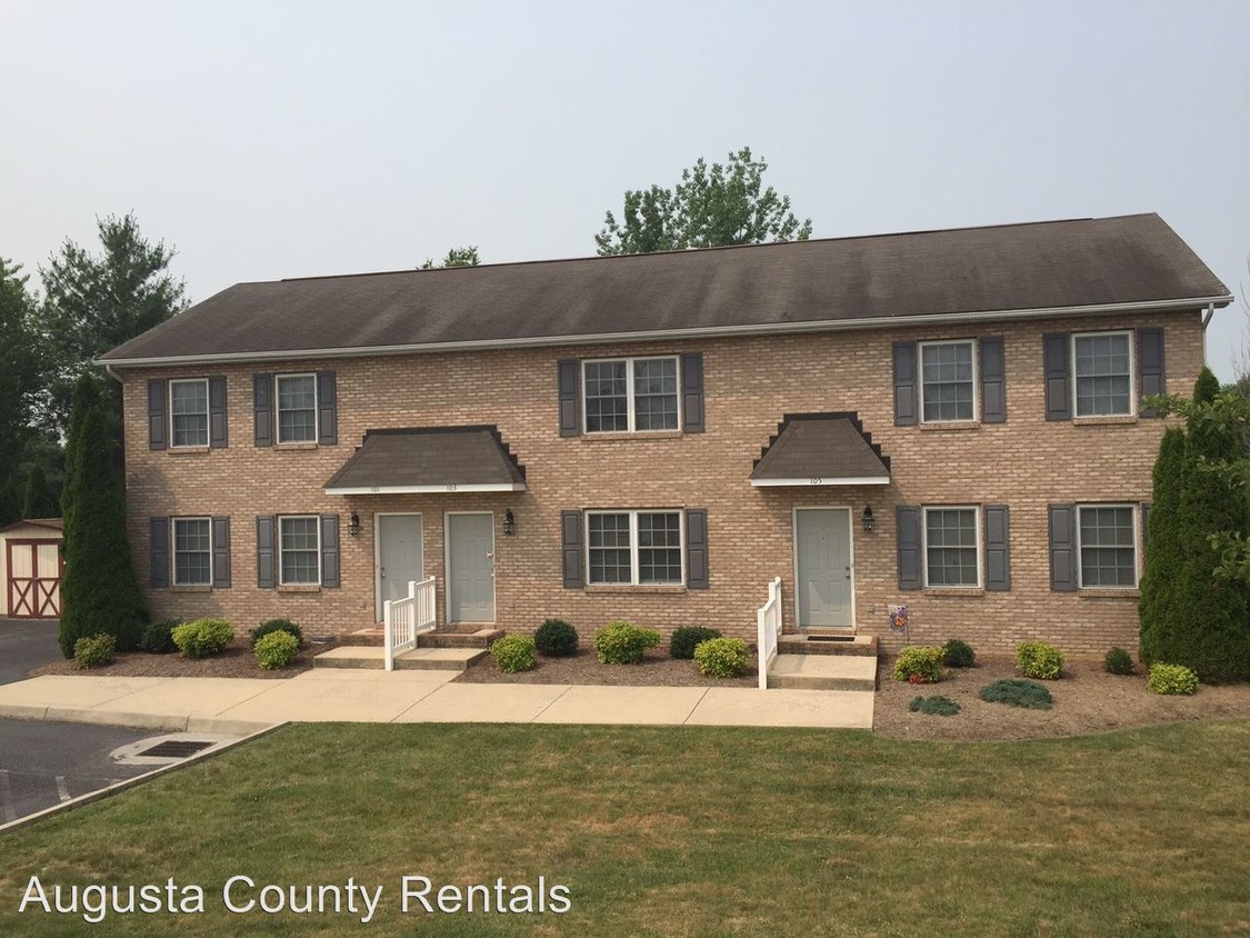 Primary Photo - 765 Laurel Hill Rd