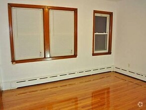 Building Photo - 25 Pardee St