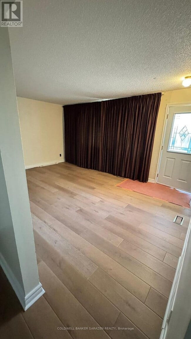 Building Photo - 2536 Roman Ave