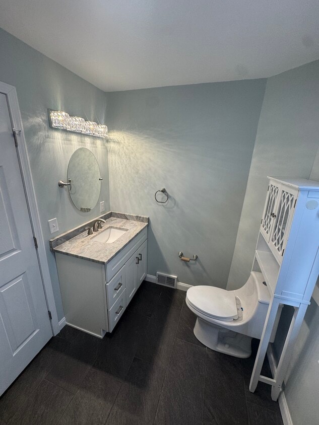 Bathroom - 609 Broad Ave