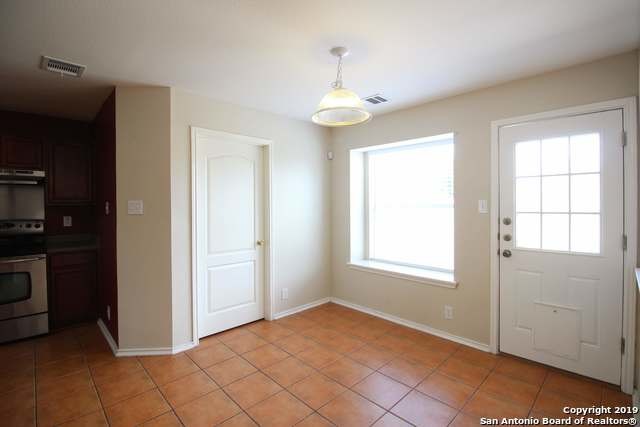 Building Photo - 530 Granite Cliff