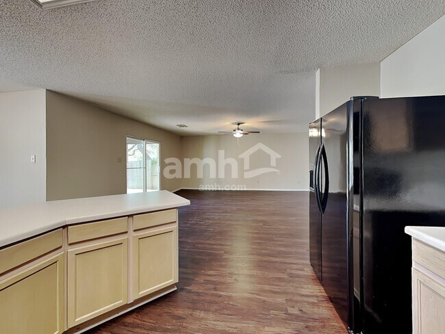 Foto del edificio - 438 Terra Cotta