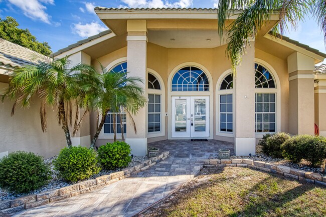 Building Photo - 2962 SW Coastal Terrace