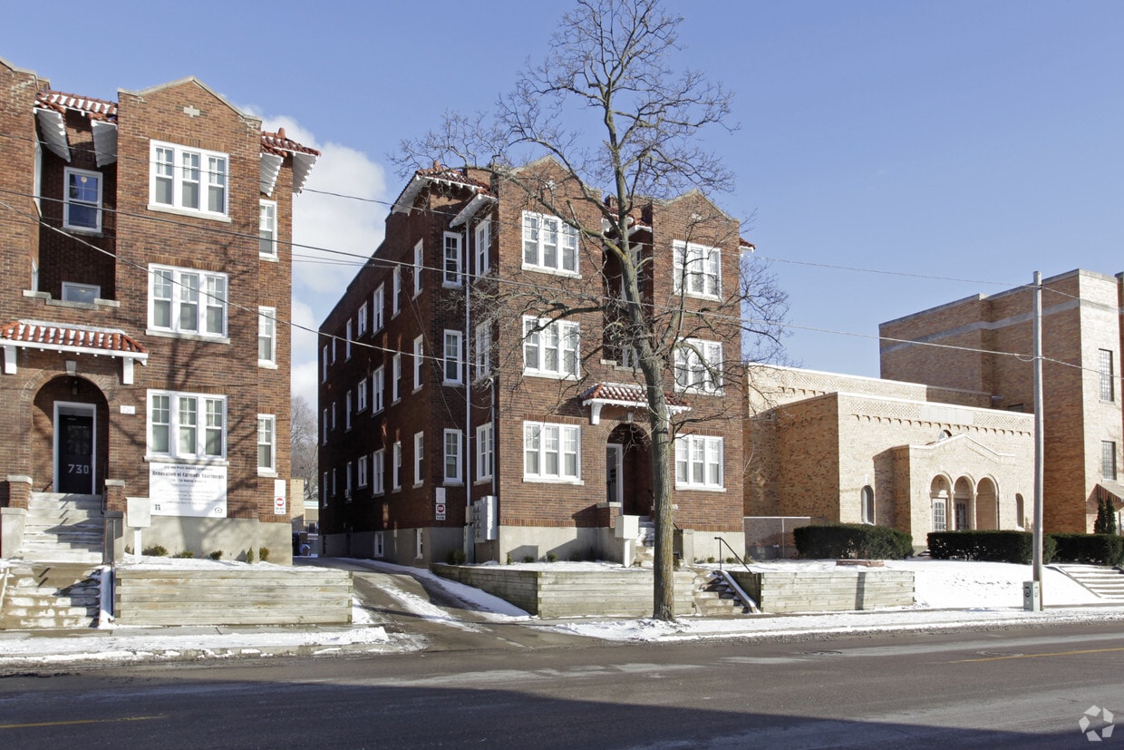 Building Photo - 730-736 Madison Ave SE