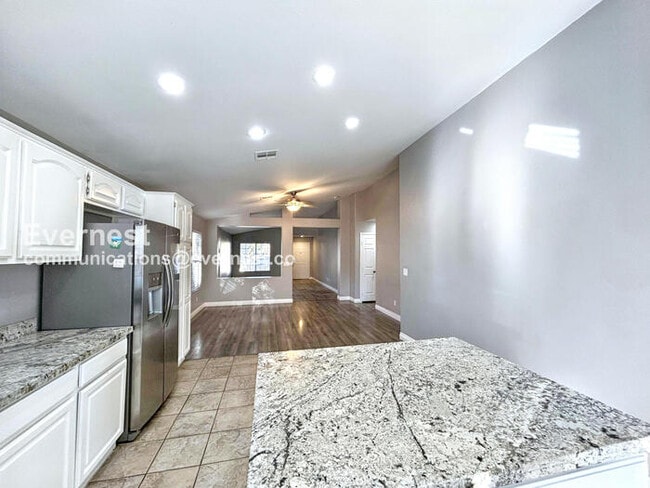 Building Photo - 284 Cattlebaron Terrace