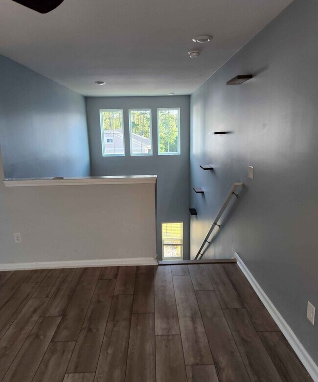 Foto del edificio - 251 Timber Oaks Dr