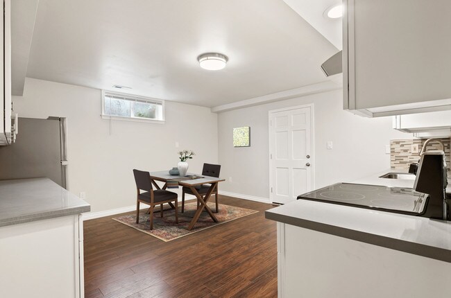 Building Photo - 9272 Spear Pl S
