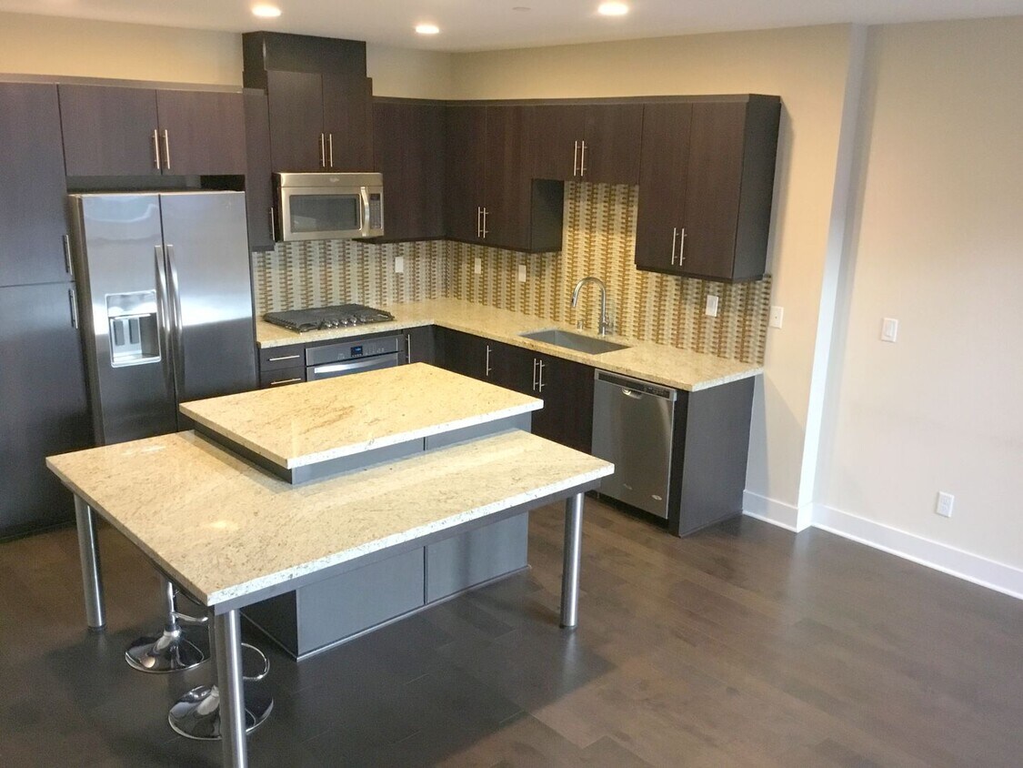 Foto principal - Mission Valley/Civita - Modern Townhome 3B...