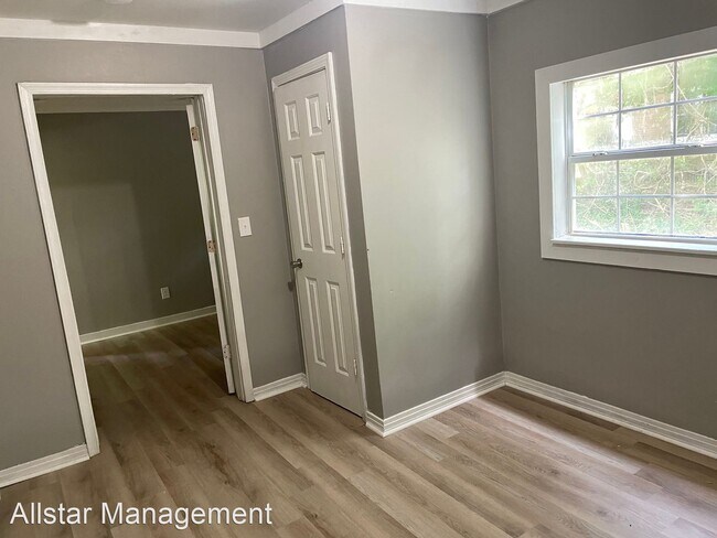 Building Photo - 2 br, 1 bath House - 611 New Street