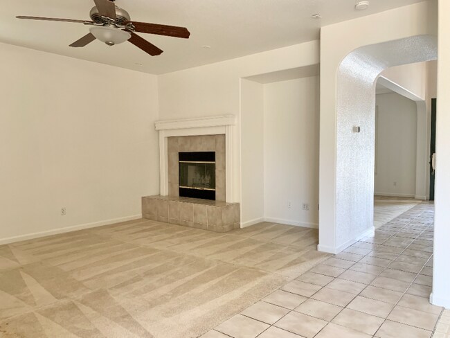 Building Photo - 1240 Revelle Dr