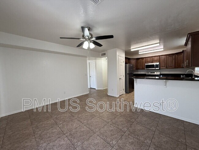 Building Photo - 2468 Pso Cisne