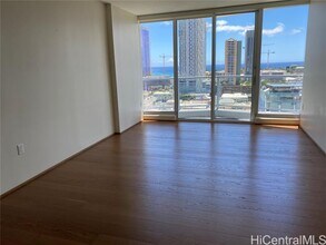 Building Photo - 888 Kapiolani Blvd