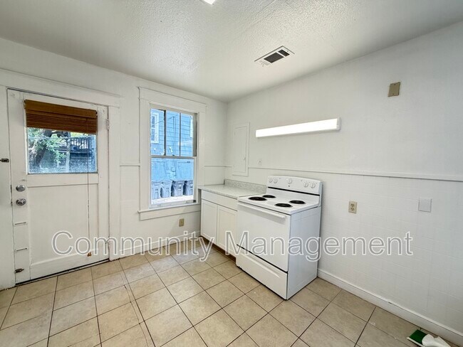 Foto del edificio - 162 Chatsworth St