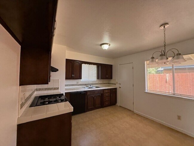 Foto del edificio - 3438-3438 S Woodland St