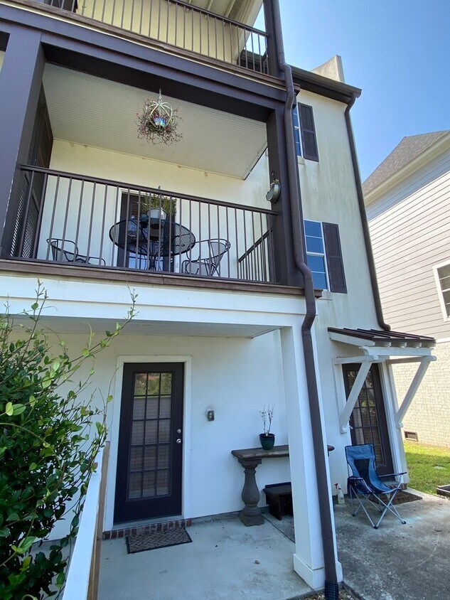 Foto del edificio - Charlestown Apartment Homes