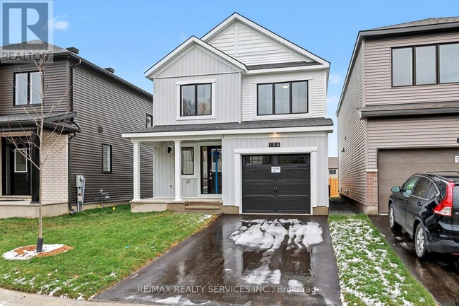 Photo du bâtiment - 124 Tonic Cres