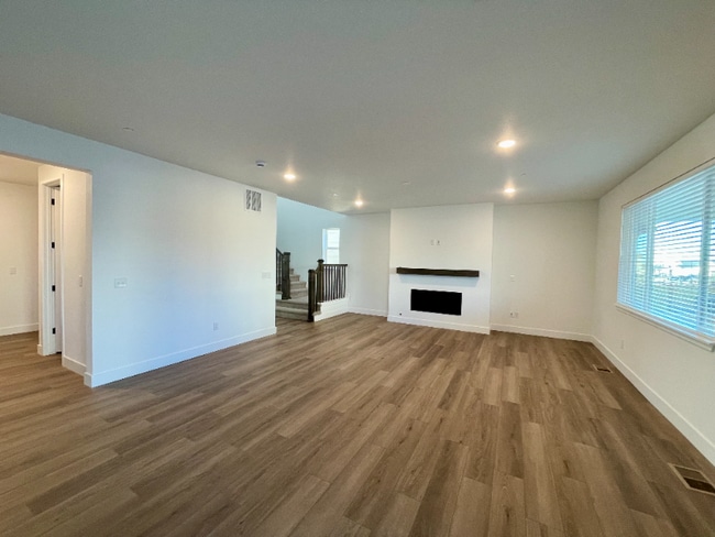 Photo - 2657 Mondt Ln House