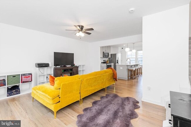 Foto del edificio - 18 Needle Ct