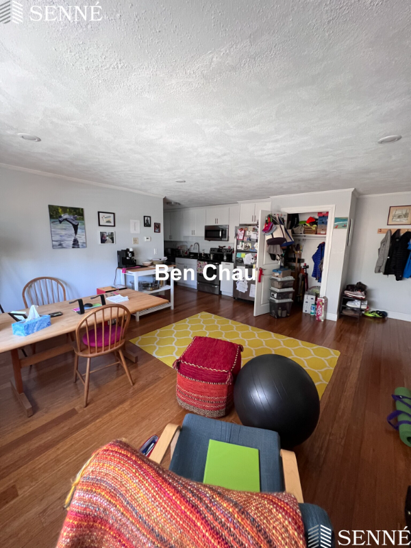 Primary Photo - 6 Blair Pl