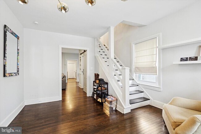 Building Photo - 138 Hall St