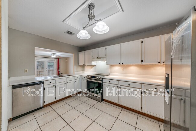 Foto del edificio - 6858 Celes Meadow Dr