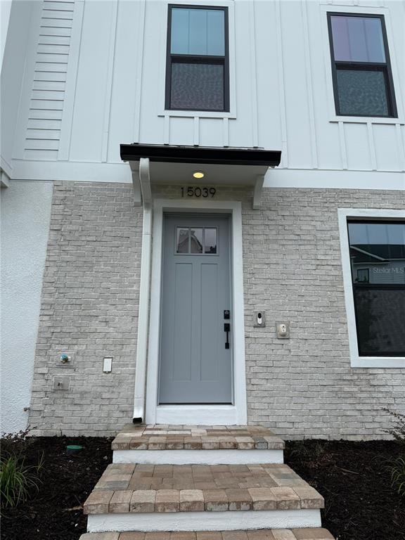 Foto del edificio - 15039 Groveside Rd