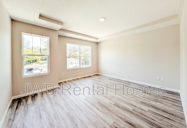 Foto del edificio - 8736 Eaton Ave